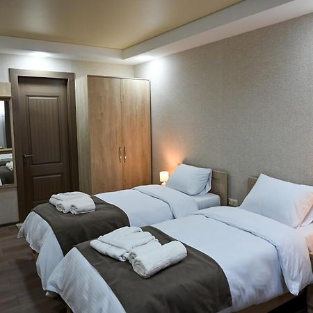 Hotel K124 库塔伊西 外观 照片