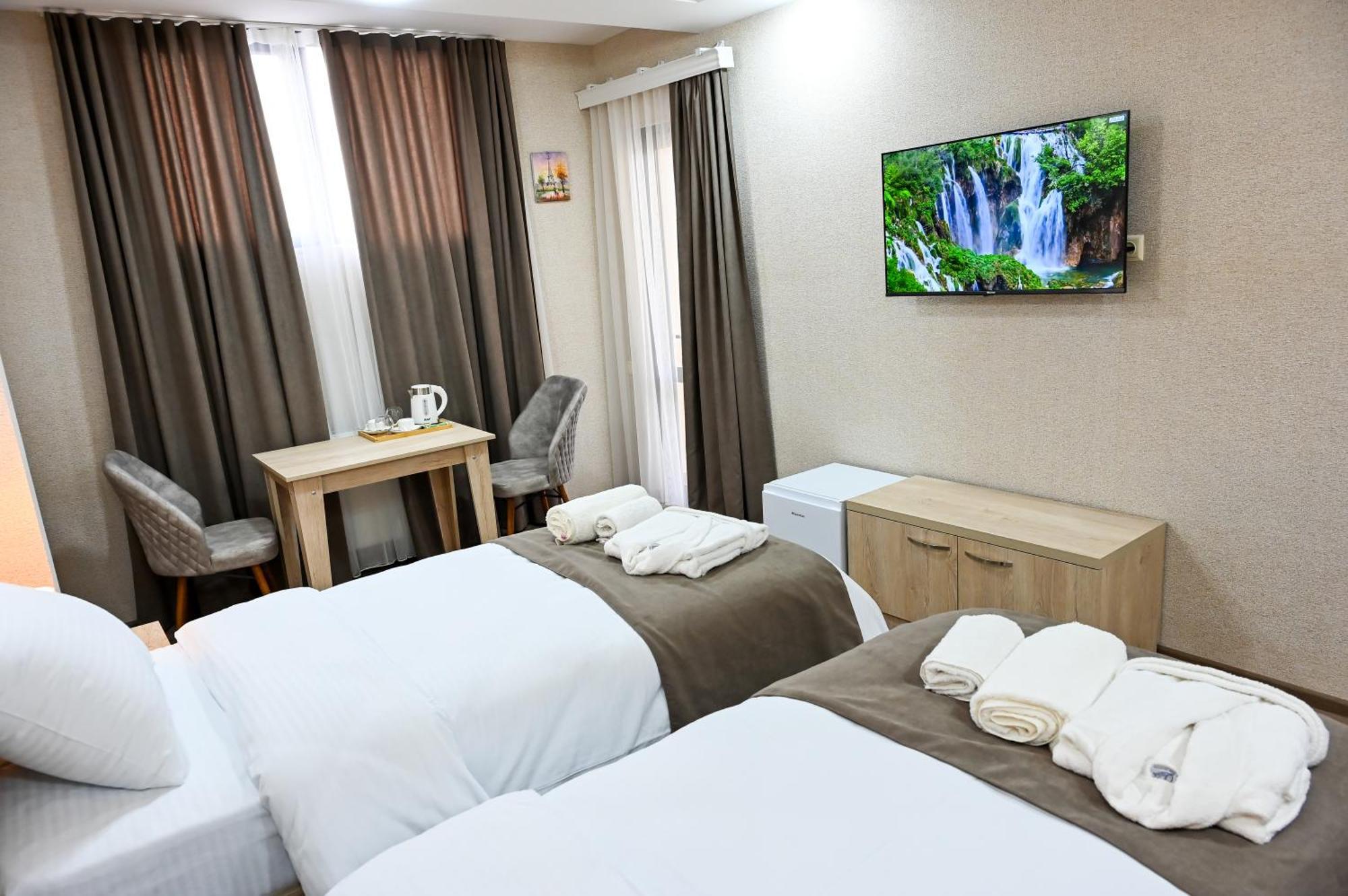 Hotel K124 库塔伊西 外观 照片