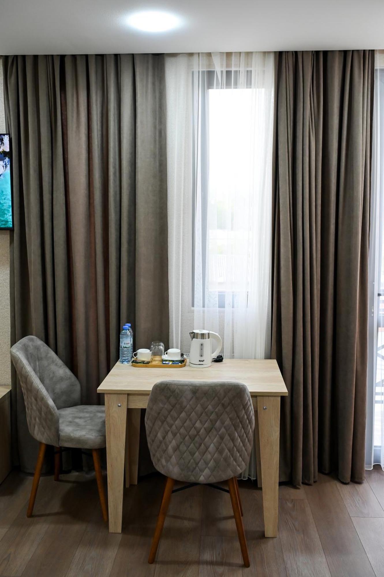 Hotel K124 库塔伊西 外观 照片